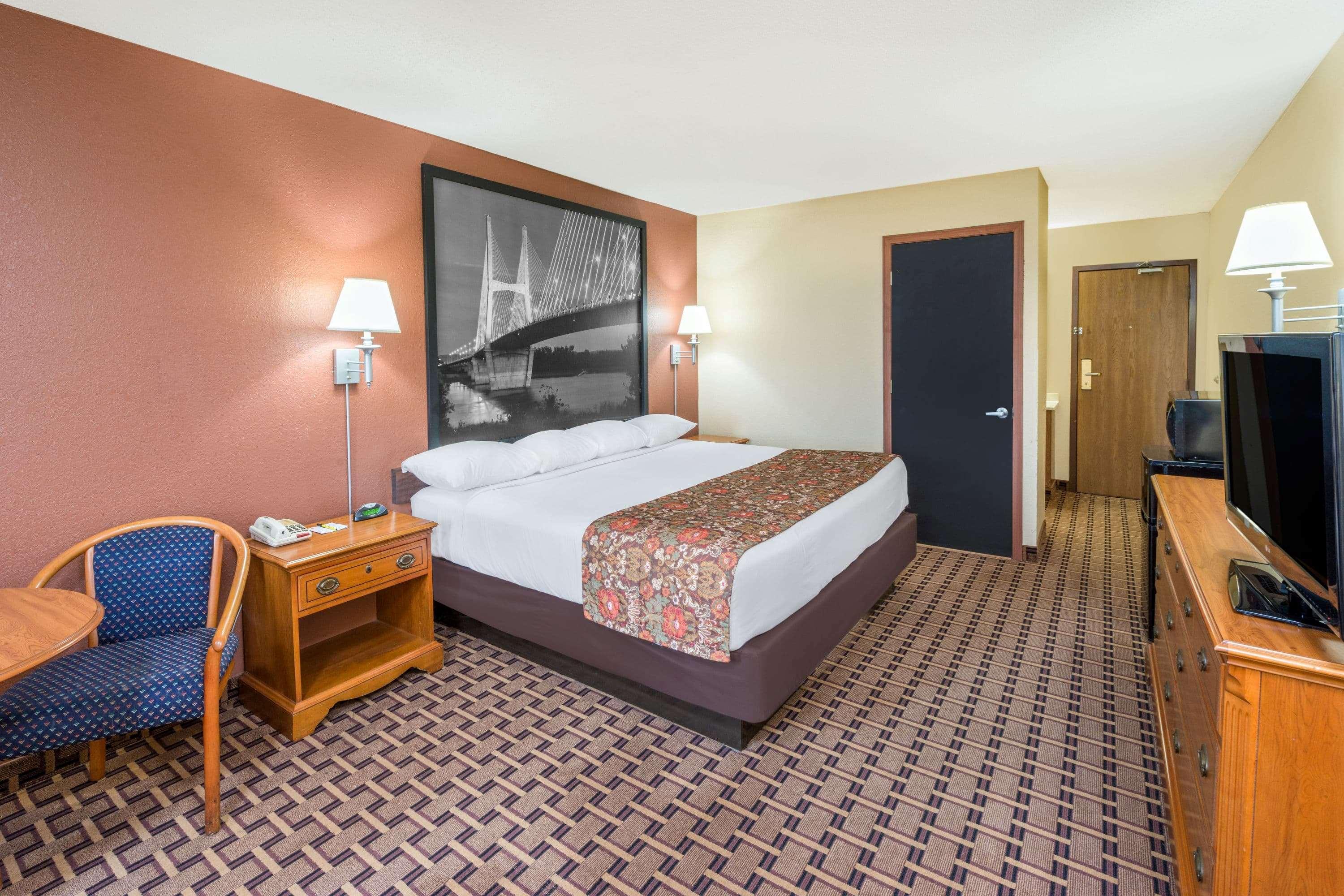 Motel Super 8 By Wyndham Sikeston East Mo 2*