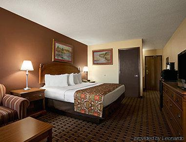 Super 8 By Wyndham Sikeston East Mo Motel