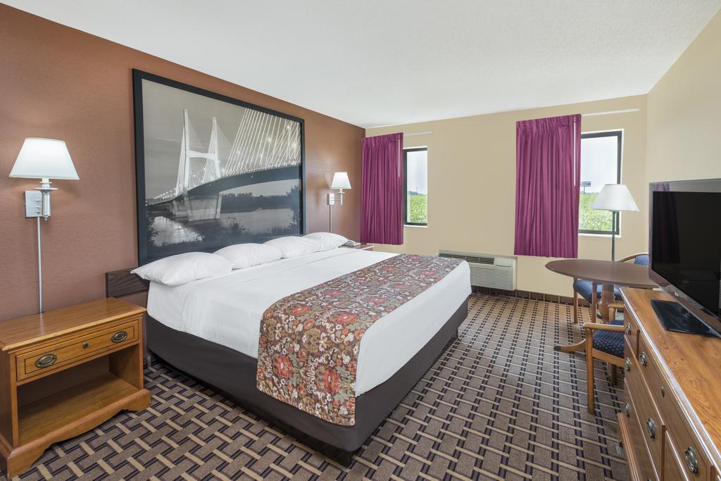 Motel Super 8 By Wyndham Sikeston East Mo